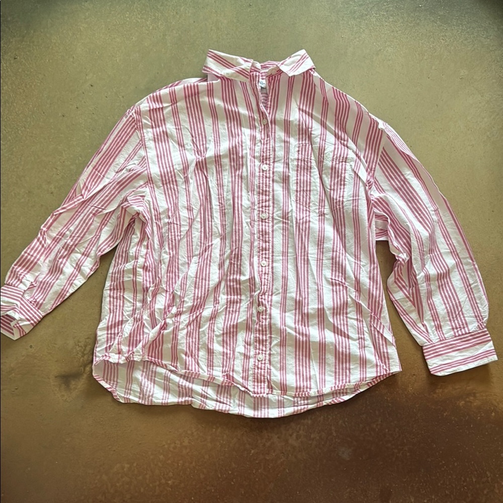Old Navy Boyfriend Striped Pink and White Button-Up Shirt Size Small Women’s